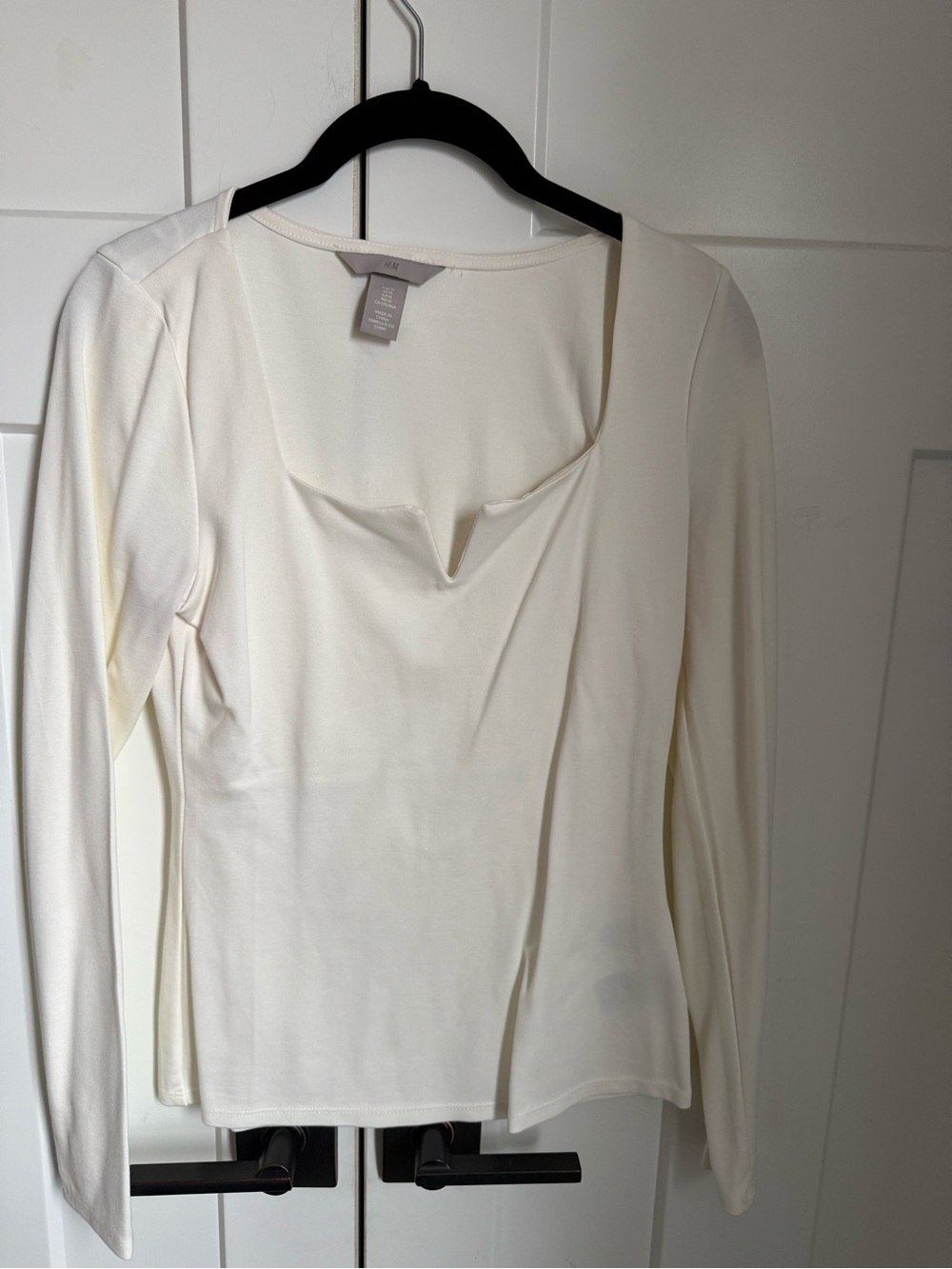 H&M Long-Sleeve Square Neck Top size M. Like new.